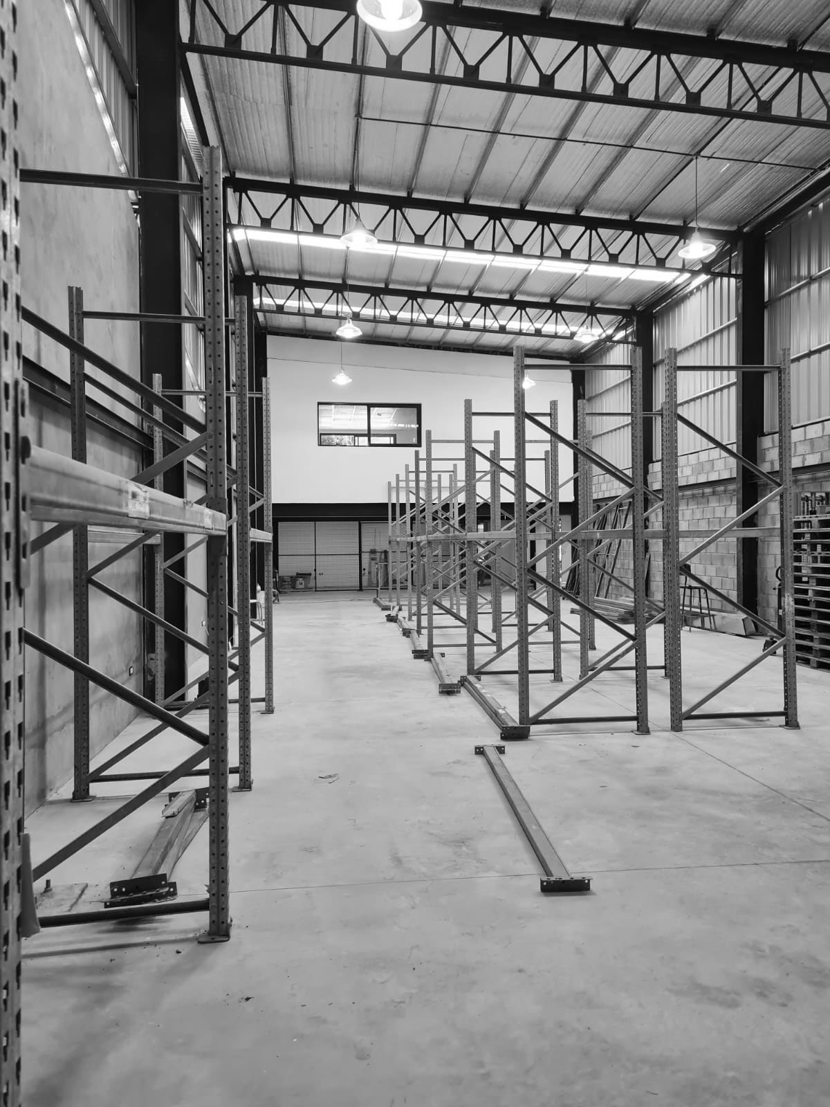 Depósito + oficinas – Cosmetics